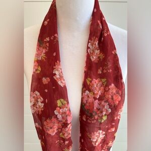 NWT Dana Buchman Short Silky Floral Scarf